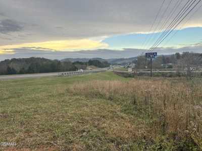 Home For Sale in Dandridge, Tennessee