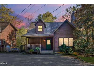 Home For Sale in Gatlinburg, Tennessee