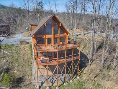 Home For Sale in Gatlinburg, Tennessee