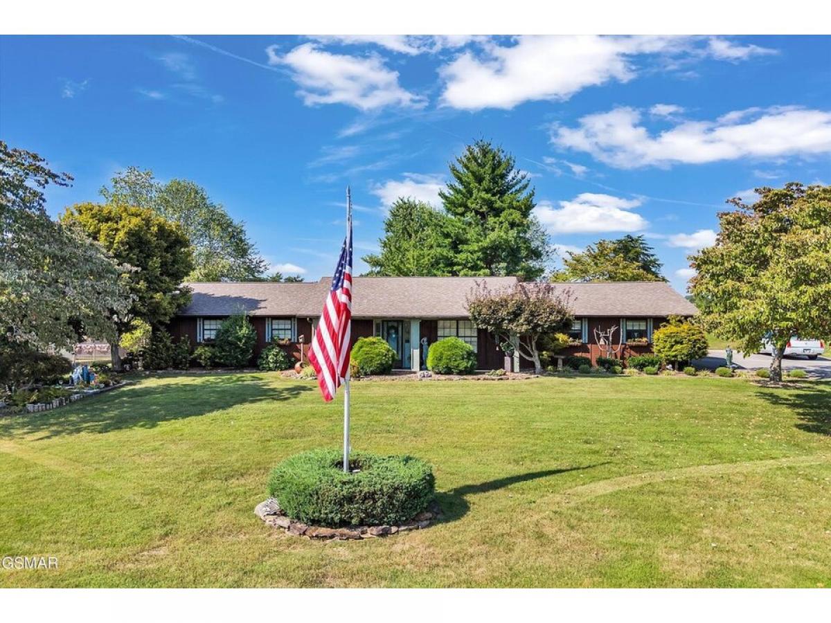 Picture of Home For Sale in Maryville, Tennessee, United States