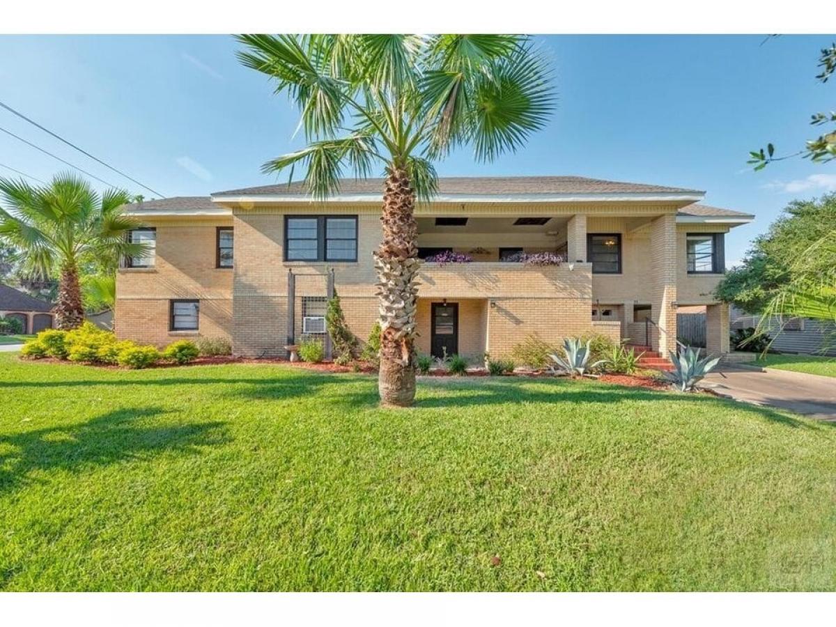 Picture of Home For Sale in Galveston, Texas, United States