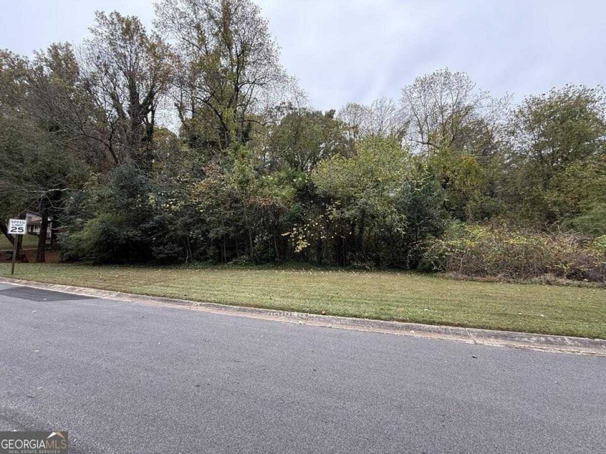 Picture of Residential Land For Sale in Lithonia, Georgia, United States