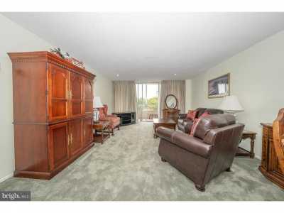 Home For Sale in Jenkintown, Pennsylvania