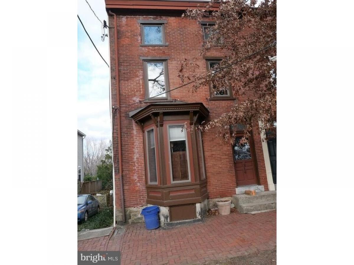 Picture of Home For Rent in Media, Pennsylvania, United States