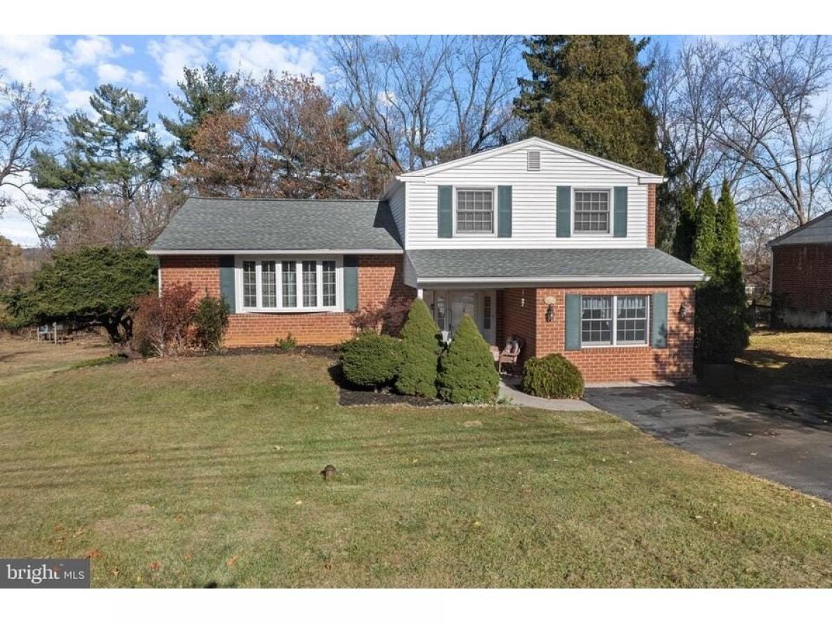 Picture of Home For Sale in Malvern, Pennsylvania, United States