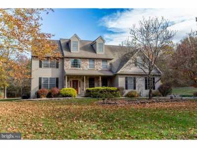 Home For Sale in Perkasie, Pennsylvania