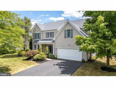 Home For Sale in Newtown, Pennsylvania