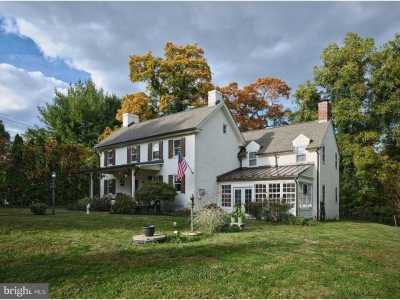 Home For Sale in Warminster, Pennsylvania