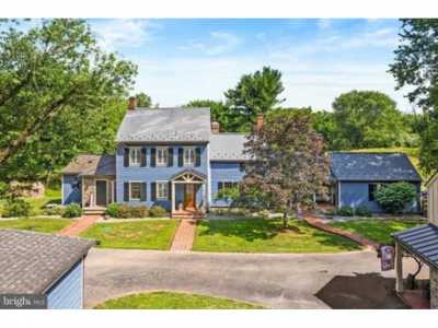 Home For Sale in Milford, New Jersey