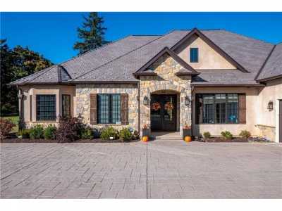 Home For Sale in Upper Saucon Twp, Pennsylvania