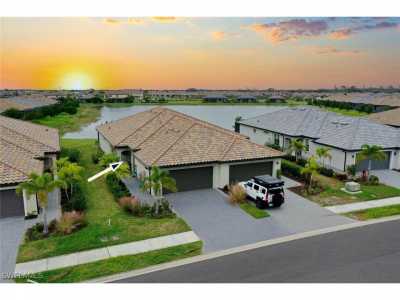 Home For Sale in Fort Myers, Florida