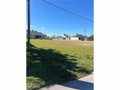 Residential Land For Sale in Cape Coral, Florida