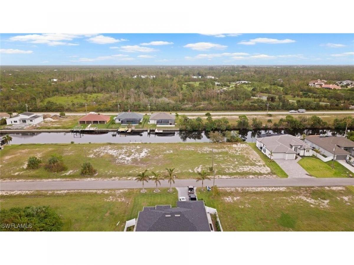 Picture of Residential Land For Sale in Cape Coral, Florida, United States