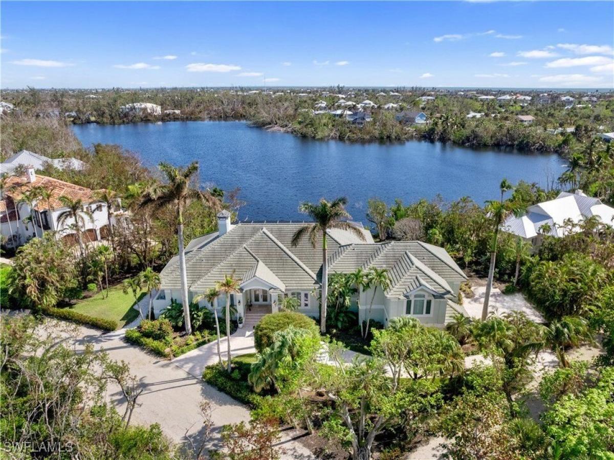 Picture of Home For Sale in Sanibel, Florida, United States