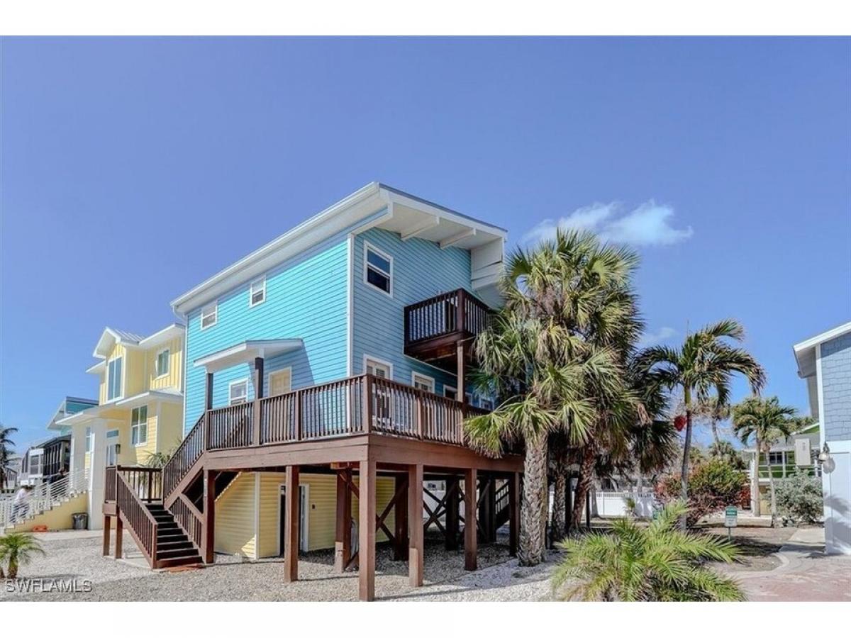 Picture of Home For Sale in Fort Myers Beach, Florida, United States