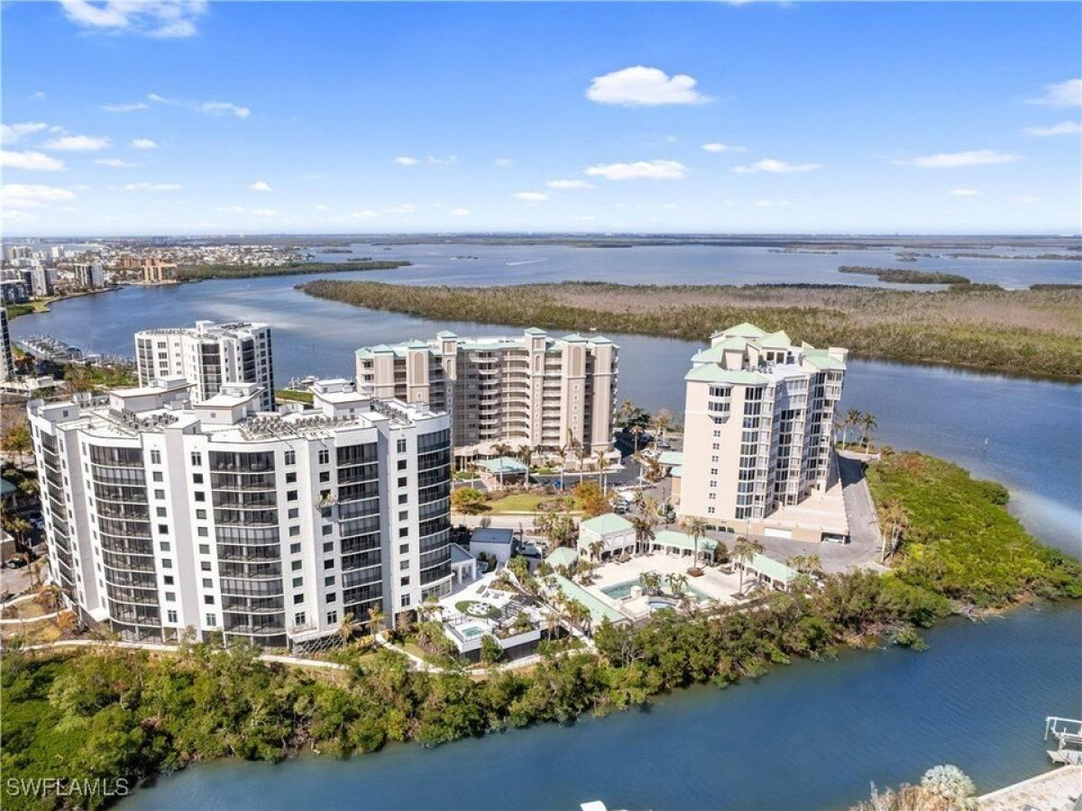 Picture of Home For Sale in Fort Myers Beach, Florida, United States