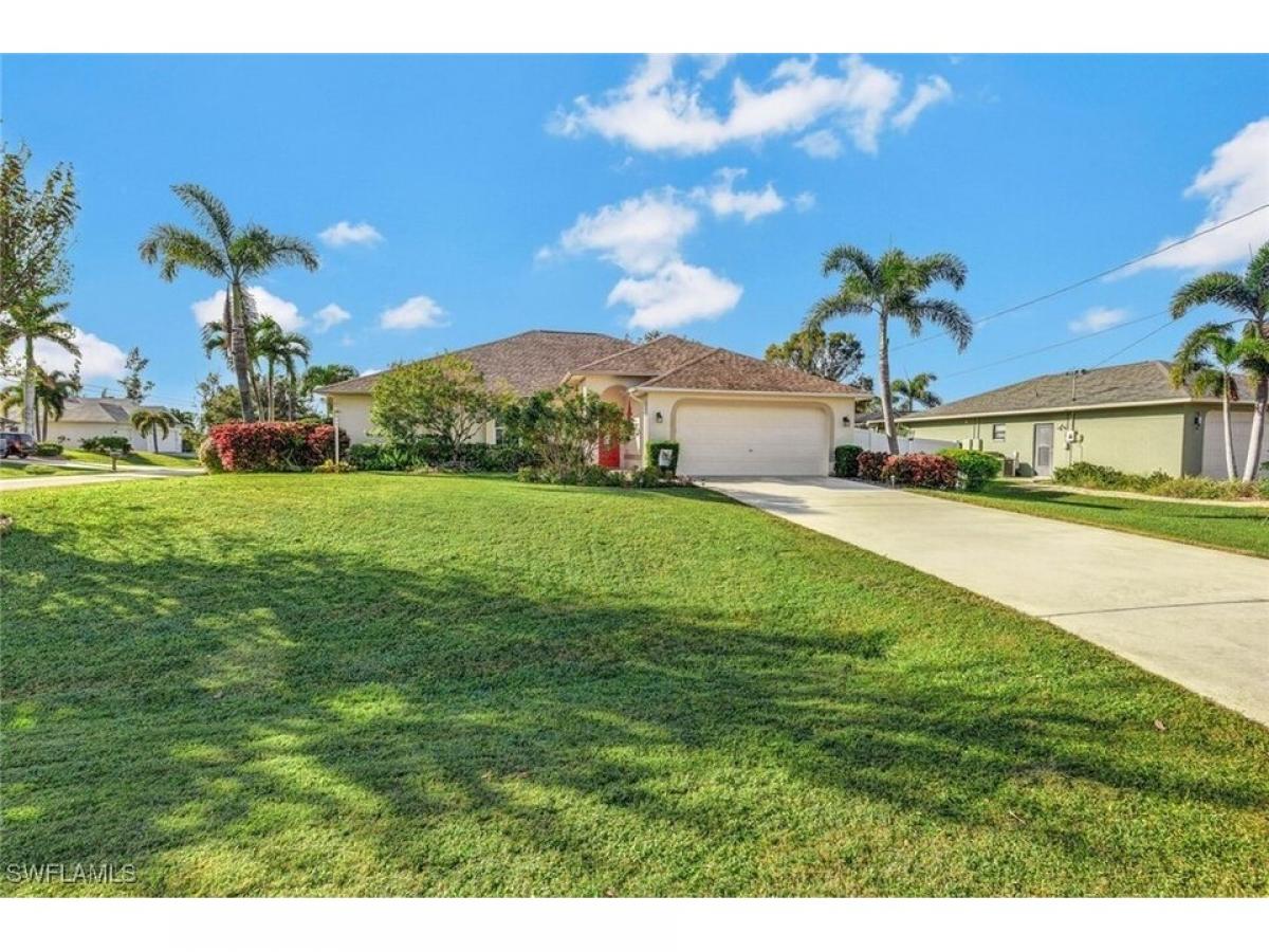 Picture of Home For Sale in Cape Coral, Florida, United States