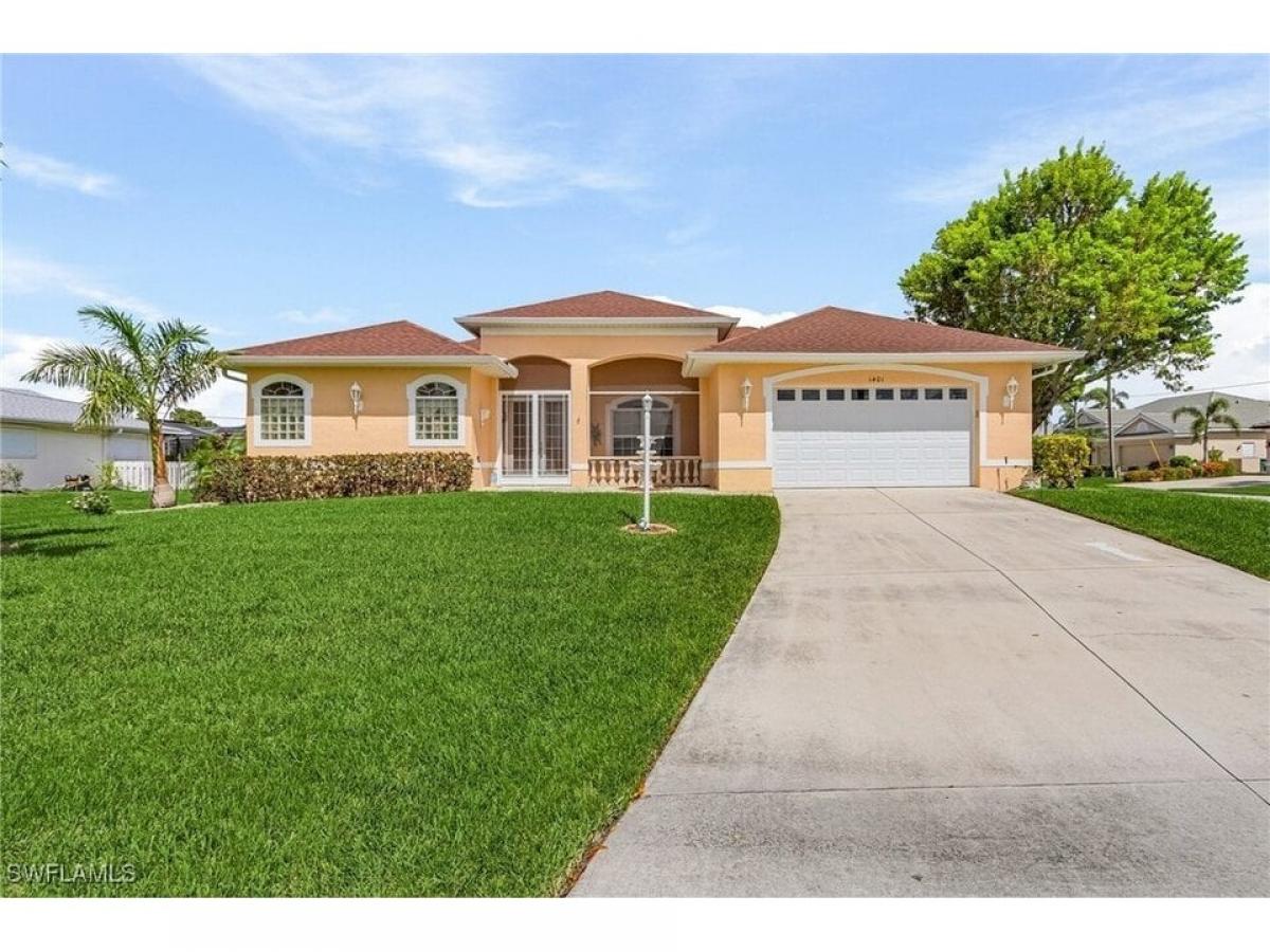 Picture of Home For Sale in Cape Coral, Florida, United States