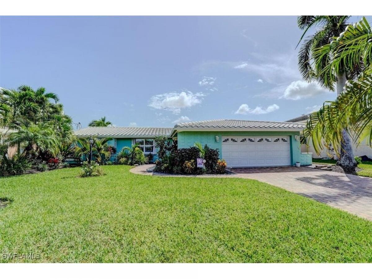 Picture of Home For Sale in Fort Myers Beach, Florida, United States