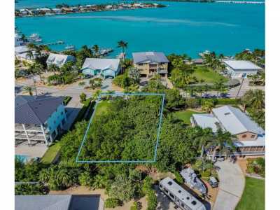 Residential Land For Sale in Duck Key, Florida