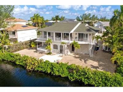 Home For Sale in Plantation Key, Florida