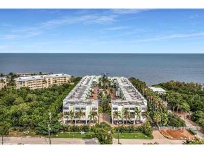 Home For Sale in Plantation Key, Florida