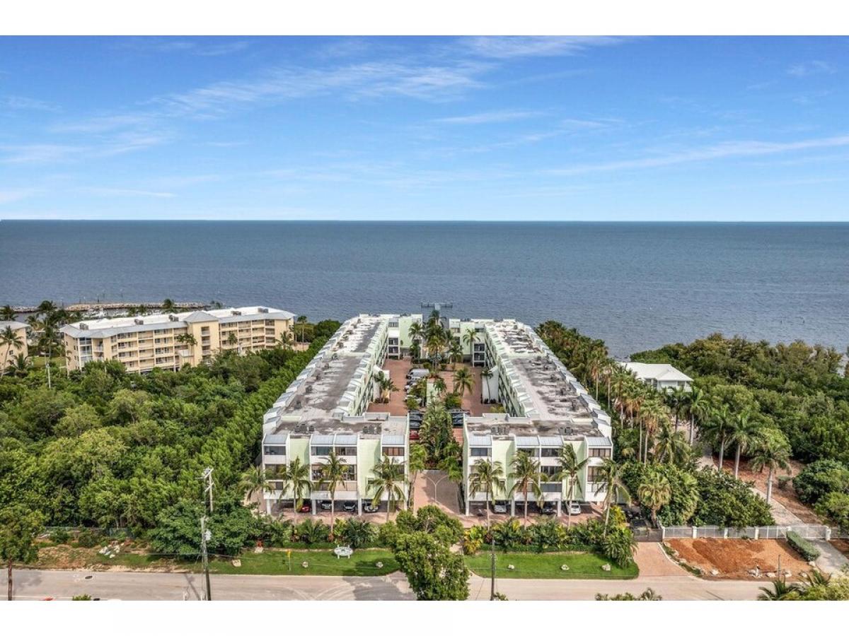 Picture of Home For Sale in Plantation Key, Florida, United States