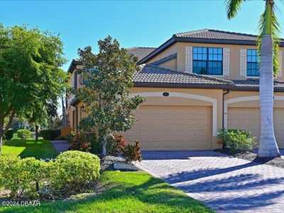 Home For Sale in Bradenton, Florida