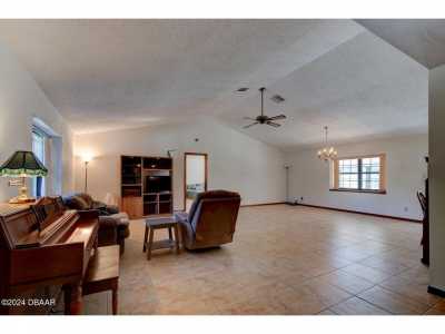 Home For Sale in Port Orange, Florida