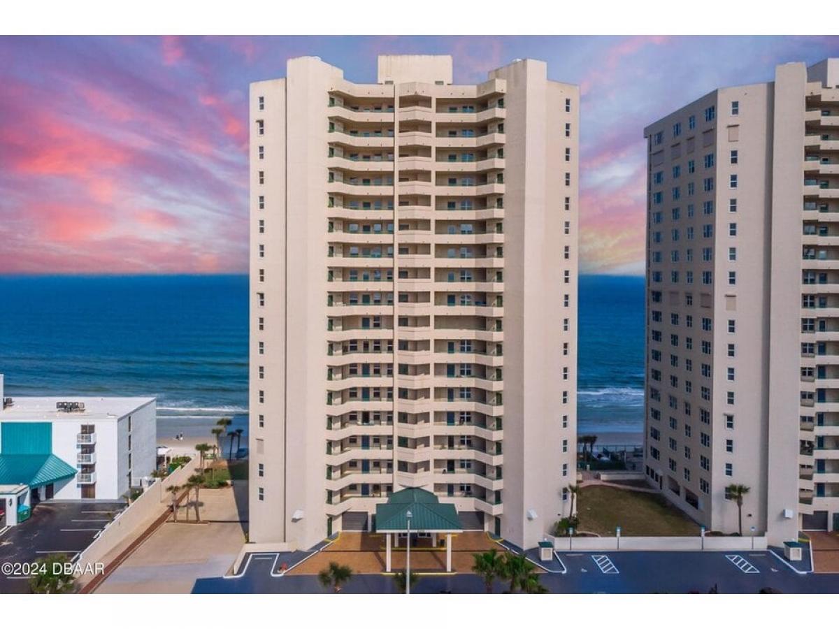 Picture of Home For Sale in Daytona Beach Shores, Florida, United States