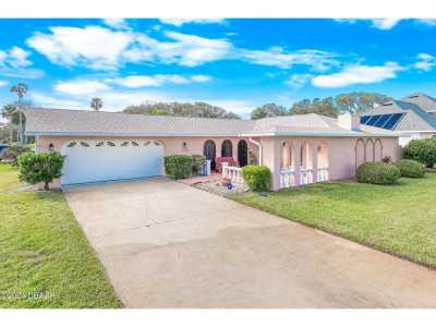 Home For Sale in Ponce Inlet, Florida