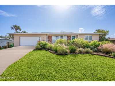 Home For Sale in Ormond Beach, Florida