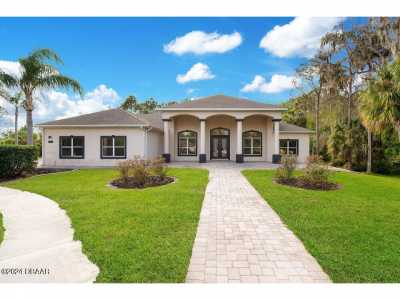 Home For Sale in Port Orange, Florida