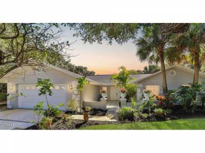 Home For Sale in Ponce Inlet, Florida