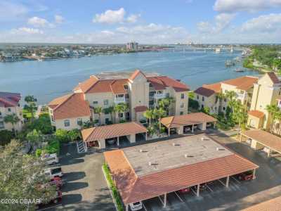 Home For Sale in New Smyrna Beach, Florida