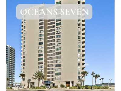 Home For Sale in Daytona Beach Shores, Florida