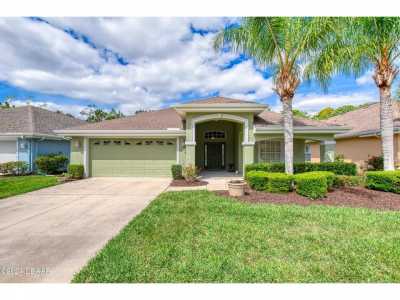 Home For Sale in Port Orange, Florida