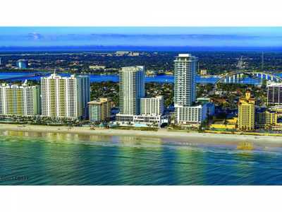 Home For Sale in Daytona Beach, Florida