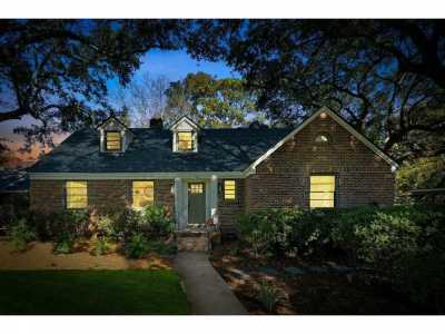 Home For Sale in Charleston, South Carolina