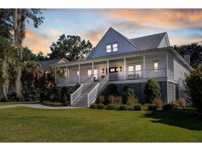 Home For Sale in Mount Pleasant, South Carolina