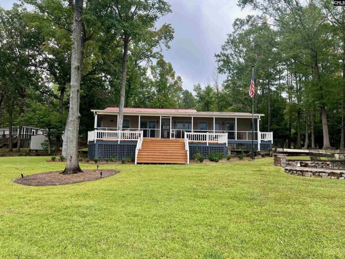 Picture of Home For Sale in Camden, South Carolina, United States