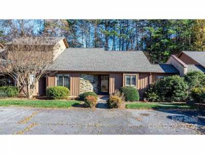 Home For Sale in Hickory, North Carolina