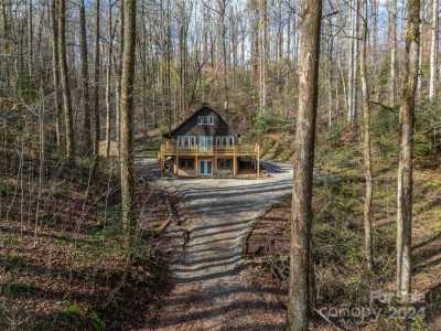 Home For Sale in Saluda, North Carolina