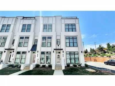 Home For Sale in Charlotte, North Carolina