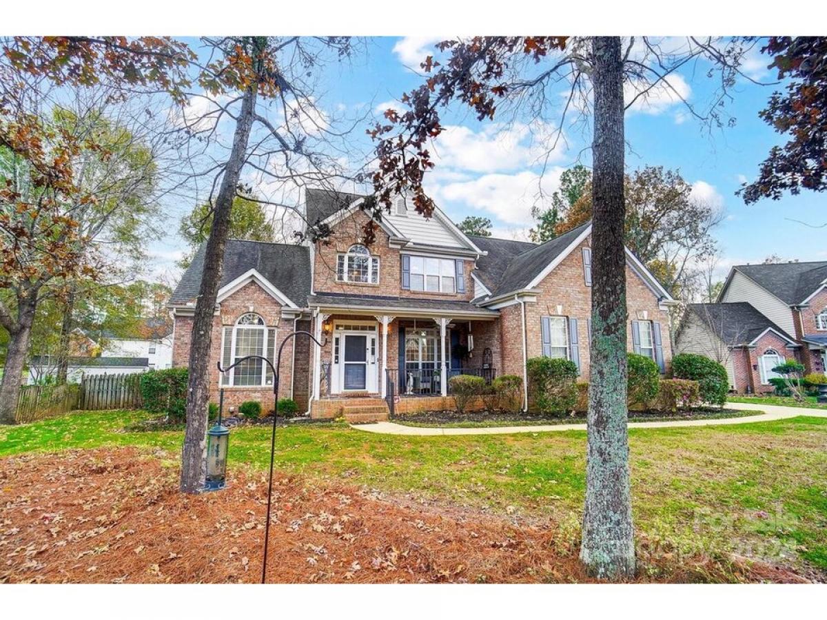 Picture of Home For Sale in Indian Trail, North Carolina, United States