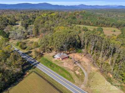 Home For Sale in Mill Spring, North Carolina