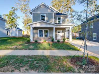 Home For Sale in Gastonia, North Carolina