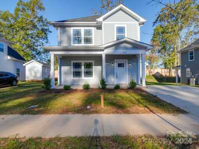 Home For Sale in Gastonia, North Carolina