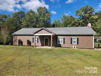 Home For Sale in Ellenboro, North Carolina