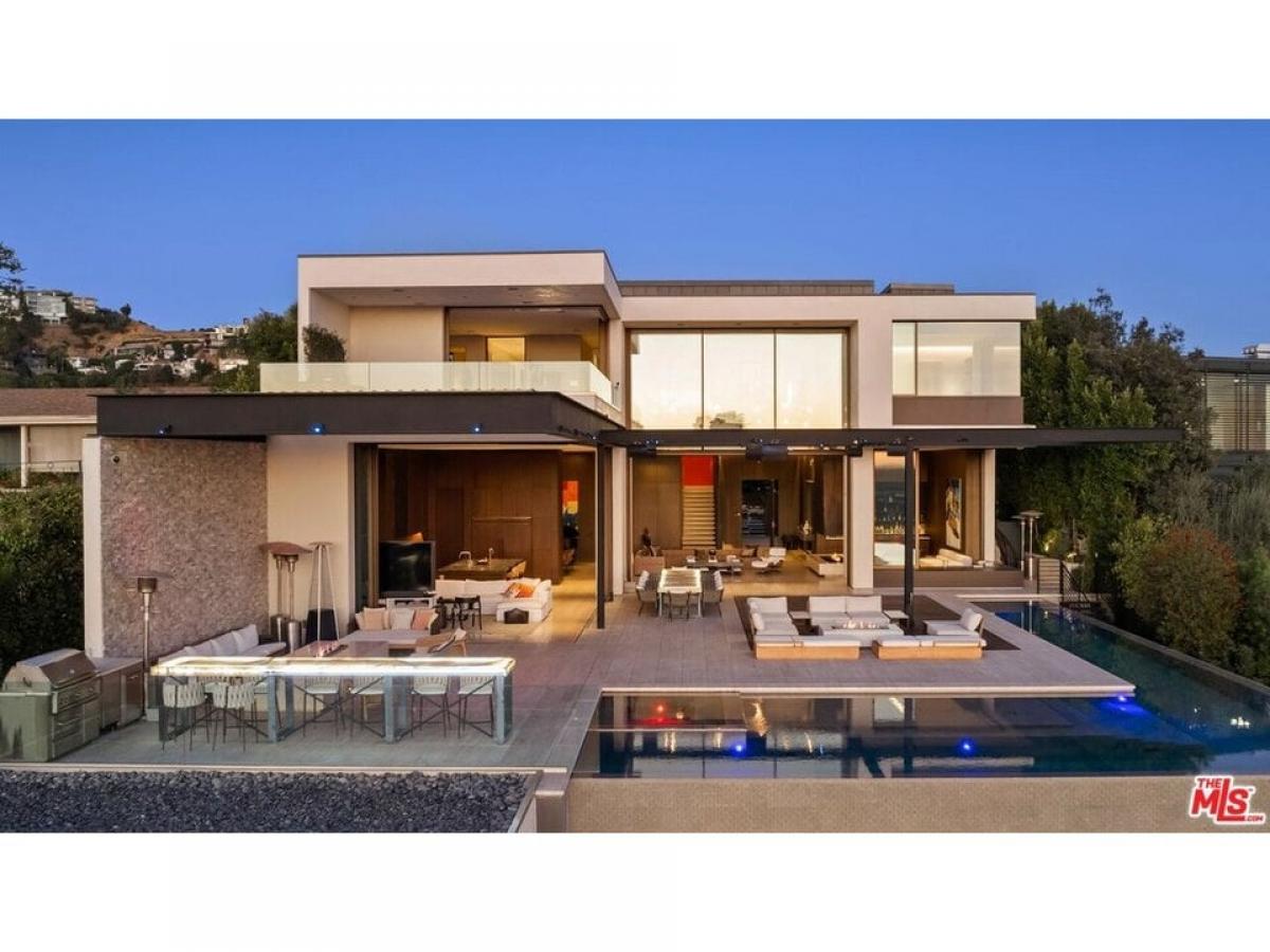 Picture of Home For Sale in Los Angeles, California, United States